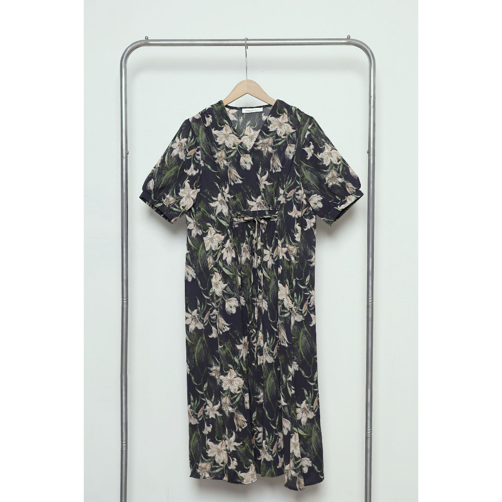 ชุดเดรส Katelyn สี Midnight Bloom (Fits S - XXL)