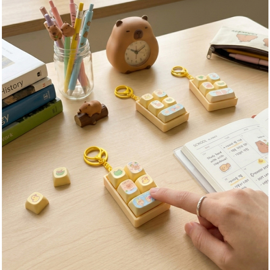 น่ารัก Capybara Mechanical Keyboard Fidget พวงกุญแจ