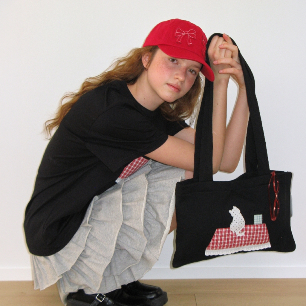 [RONRON] Rooftop Cat Applique Sweat Shoulder Bag Black / 2colors — صورة 3