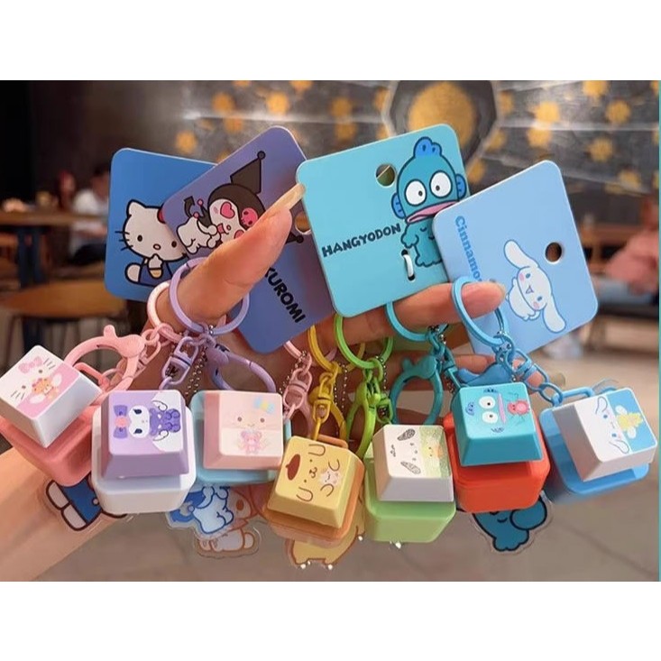 พวงกุญแจของเล่น Sanrio Keyboard Fidget