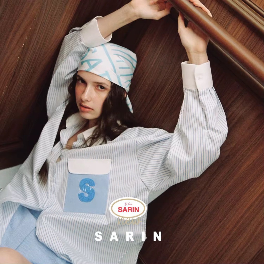 Sarin Puipui Pinstripe Shirt เสื้อเชิ้ตลายทาง