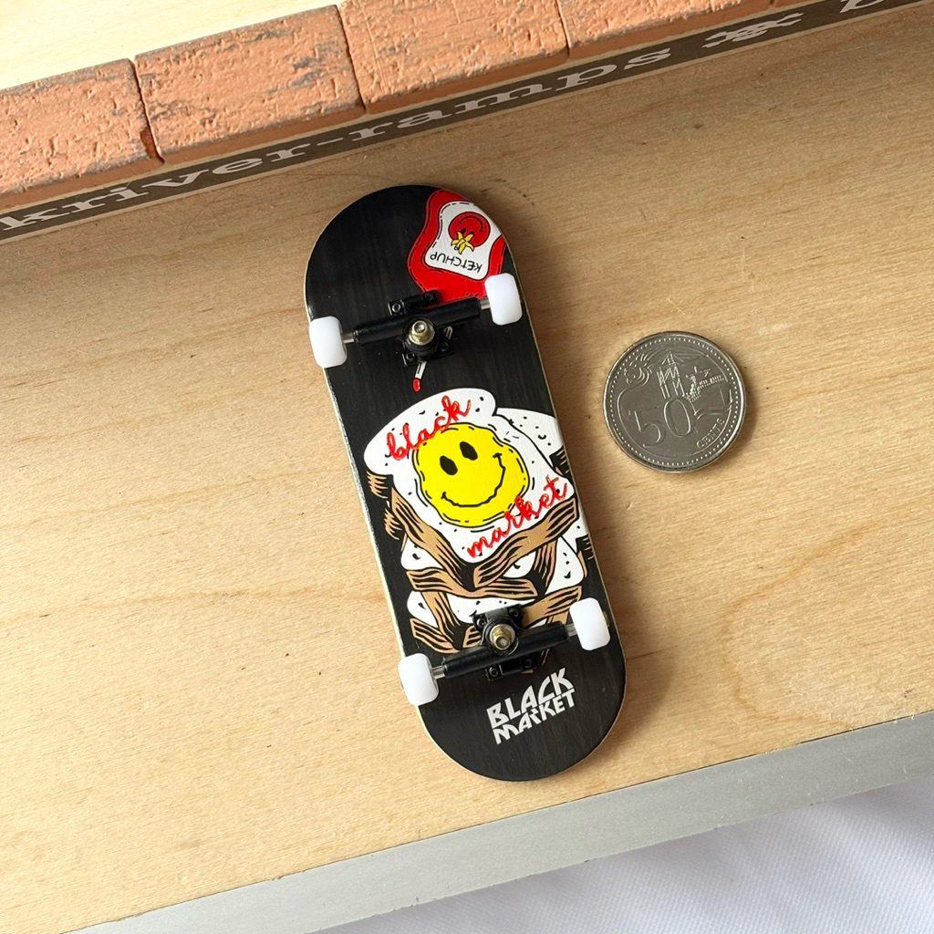 ตลาดดํา Bread 34mm Fingerboard Complete