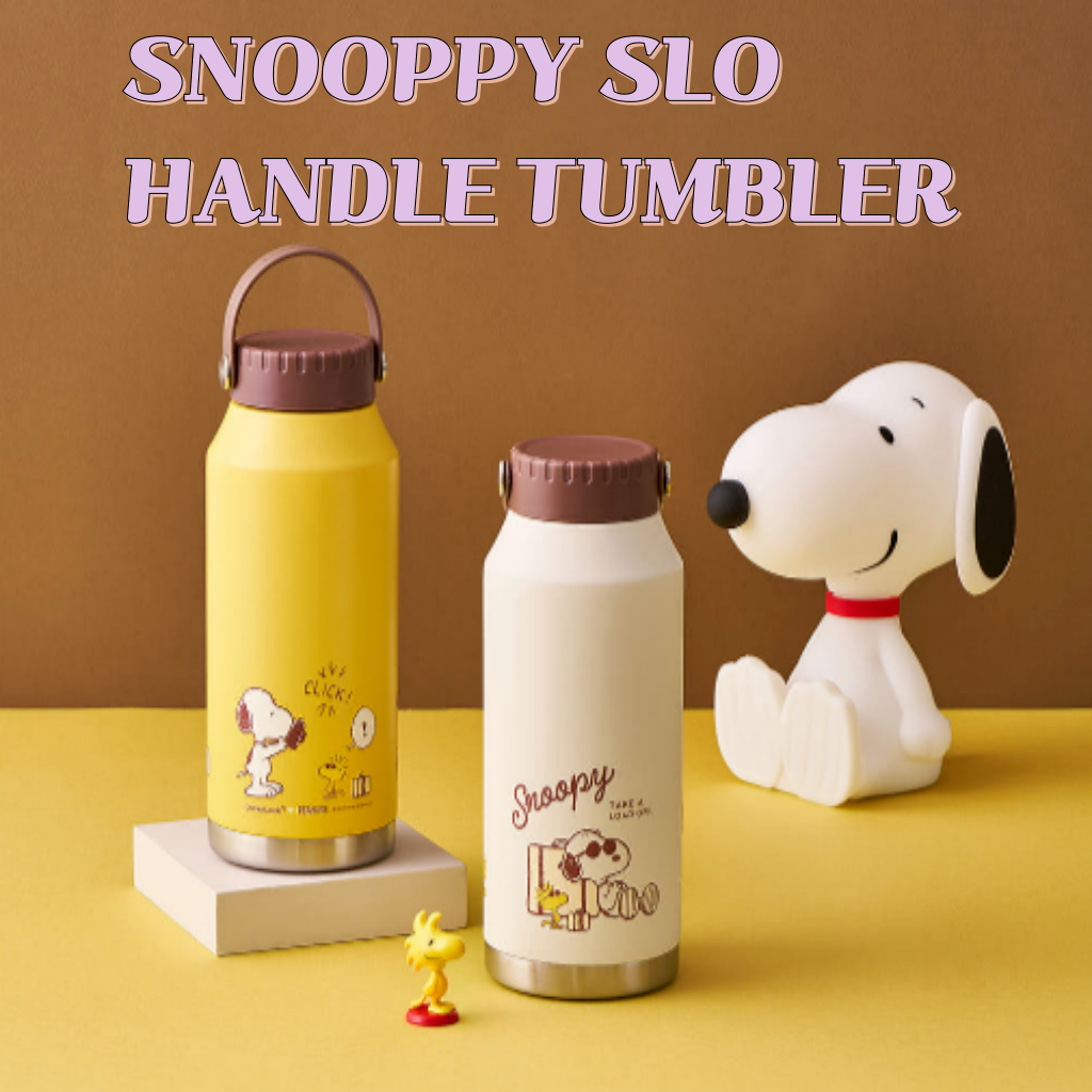 SNOOPPY SLO HANDLE TUMBLER 1L+พวงกุญแจโคลเวอร์สี่แฉกนําโชค (ของขวัญฟรี)