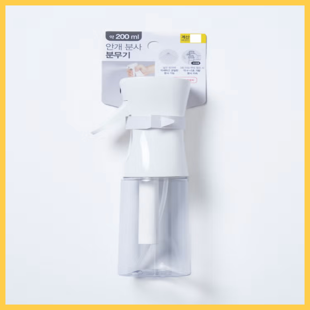 เกาหลี Daiso Official Fine Mist ขวดสเปรย์ 200ml ต่อเนื่องการบีบอัดพืช Water Sprayer ผมเหล็กซักรีดทํา