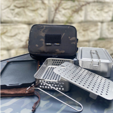 [KINOX] Premium Stainless Mess Tin Full Set – ผลิตในเกาหลี | เครื่องครัวแคมป์ปิ้งแบบครบวงจรพร้อมกระทะ, เรือกลไฟ, ตะกร้าทอดและกระเป๋าเกียร์รุ่นลิมิเต็ด