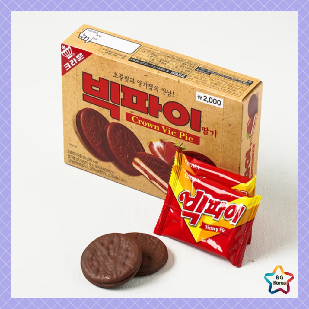 Crown Big Pie Strawberry Chocolate Biscuit Snack 216g ขนมหวานเกาหลี
