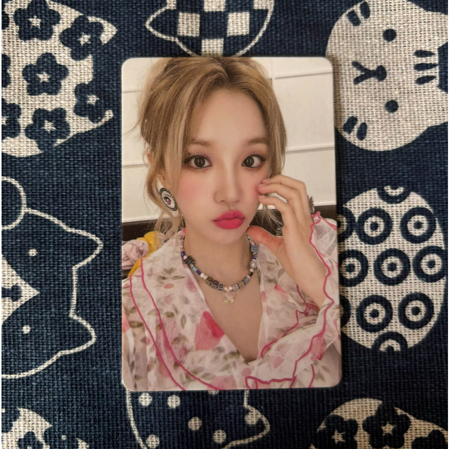 MS 5.0 IFEEL Queencard Heart Photocard Song Yuqi Mini Card