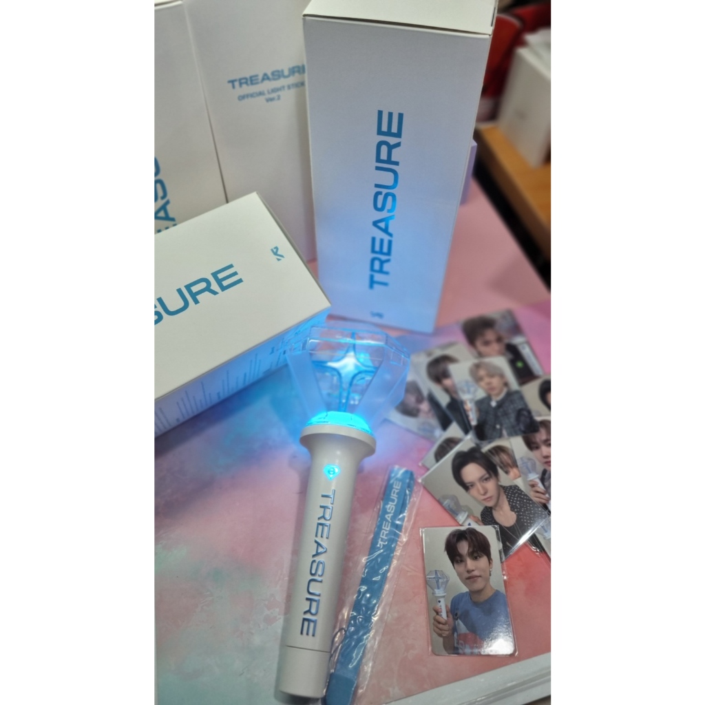 TREASURE Official Lightstick Ver.2 (พร้อมโฟโต้การ์ดสุ่ม)
