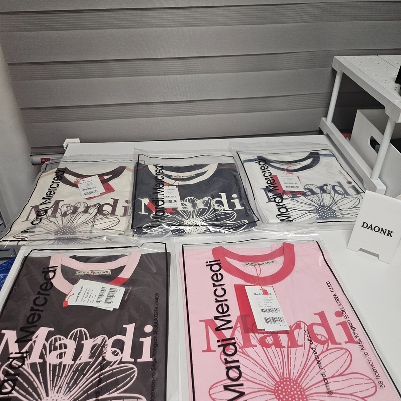 [ MARDI MERCREDI ] SLIM RINGER TSHIRT FLOWERMARDI 5color korea แท้ 100% (BUST 36inh)