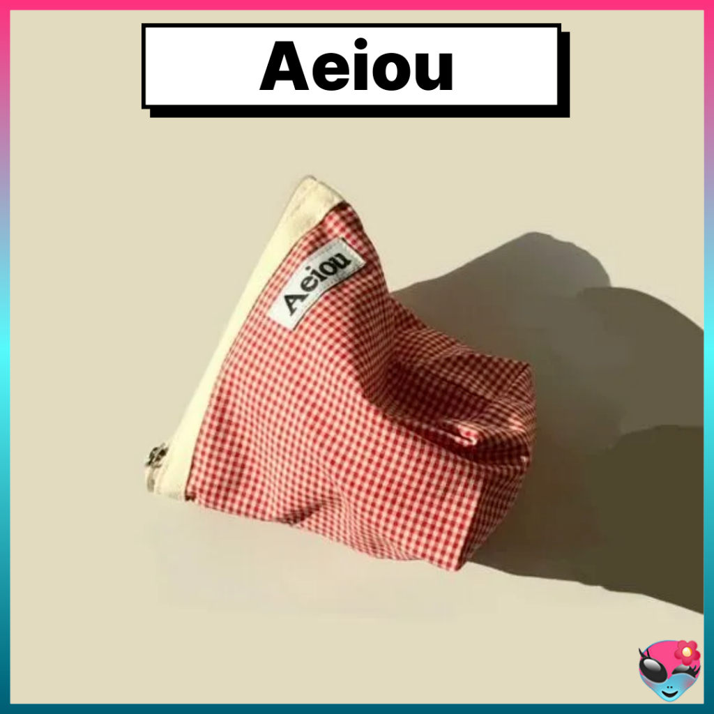 Aeiou Basic Pouch (ไซส์ M) Red Candy Check