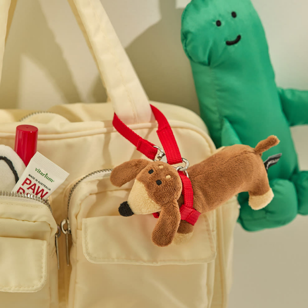 เกาหลี JOGUMAN Woody Throw Away Plush Keychain พวงกุญแจ พวงกุญแจตุ๊กตา Dachshund Bag Charm