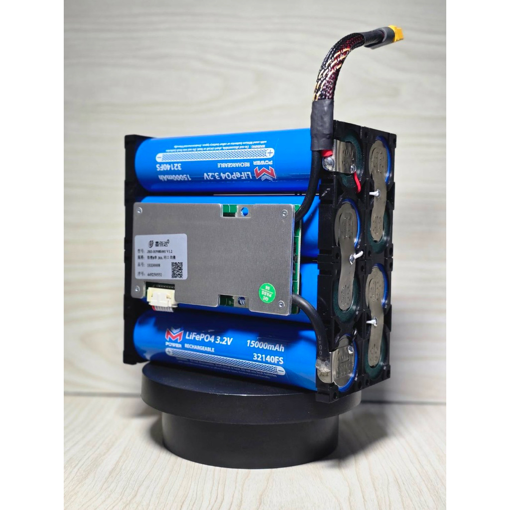 แบตเตอรี่ลําโพง 8s 27-29v.BMS30A JBD แบตเตอรี่LiFePO4 32140 3.2v 15a ทรง(4*2)