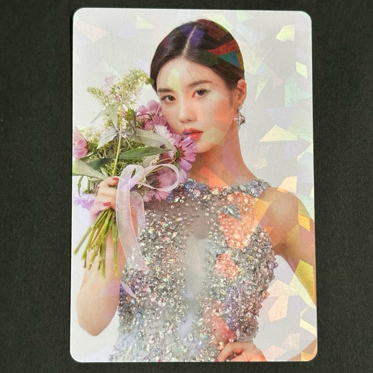 Kwon Eunbi Izone Iz*one Surpr*iz Box Glitter Photocard