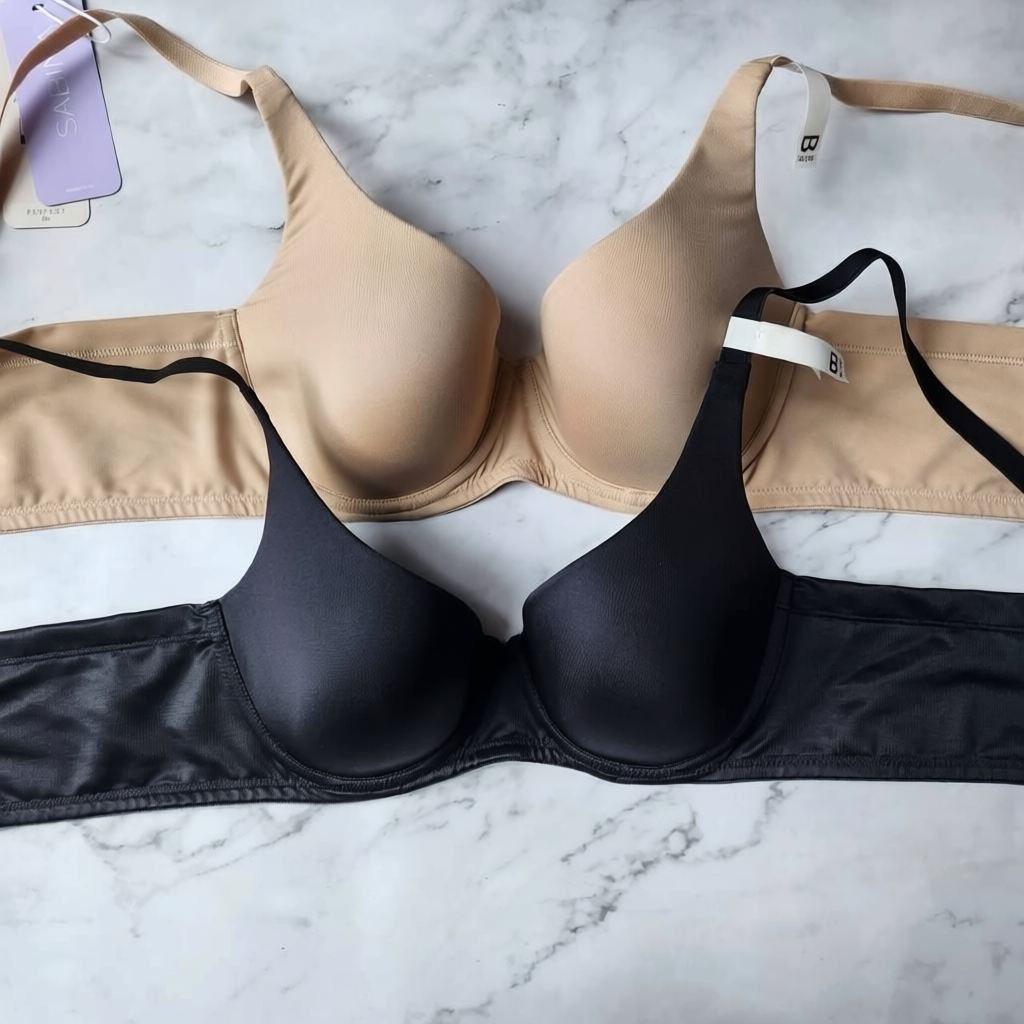 SABINA  รหัส SBXD94111 มีโครง เสื้อชั้นใน รุ่น Perfect Bra เก็บทรง เก็บข้าง ตะขอหลัง สำหรับสาวคัพใหญ