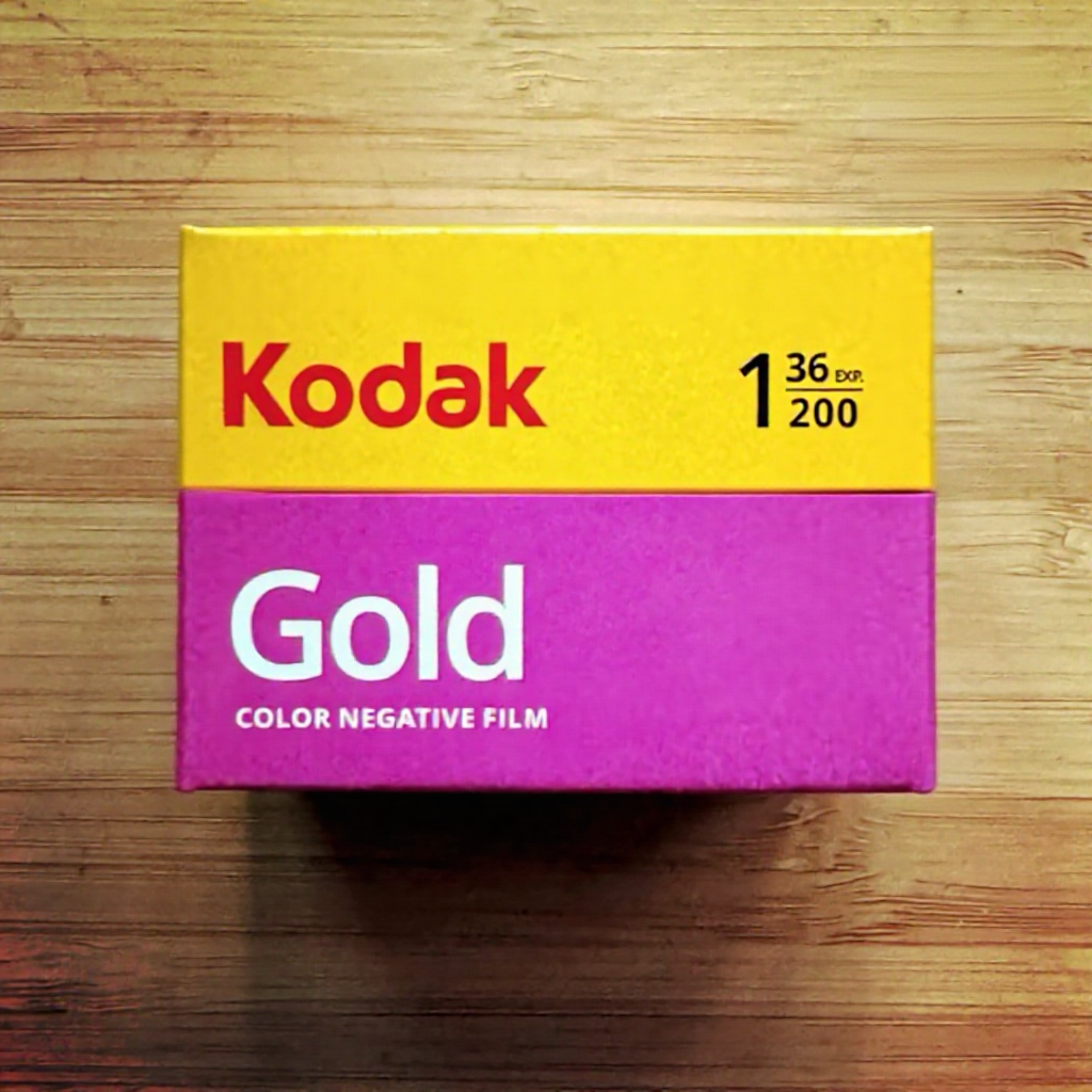 ฟิล์มถ่ายรูป 135  KODAK GOLD 200