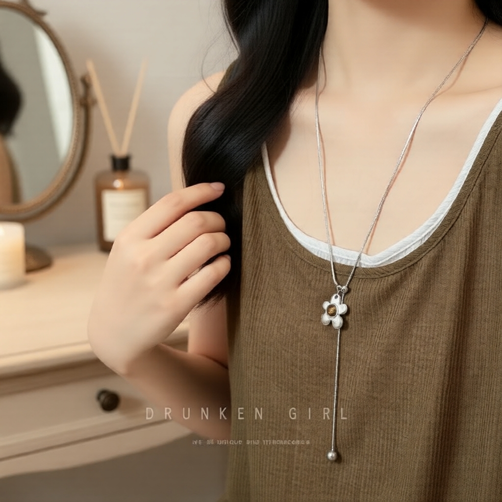 สร้อยคอเชือกปรับได้ลายเสือตาแบบมินิมอลวินเทจสําหรับผู้หญิง พร้อมจี้ดอกไม้ สไตล์เรียบหรู แมทช์ได้กับทุกลุค