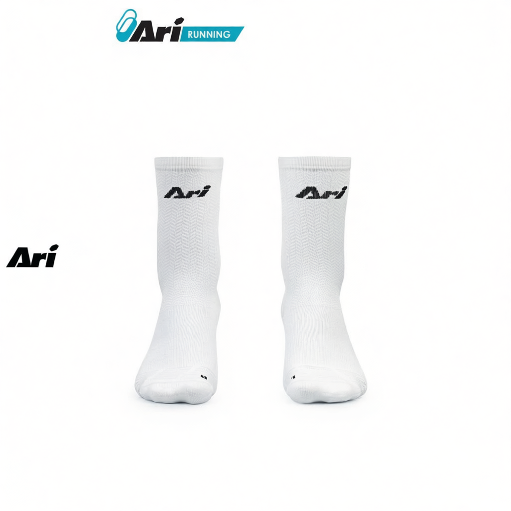 ARI ADEPT TERRY RUNNING CREW SOCKS - WHITE