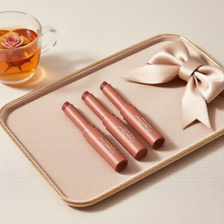 คอลเลกชันลิปสติกเนื้อแมตต์สามชั้น - สีสันเข้มข้น กันน้ํา และ…