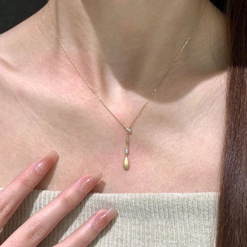 Water Drop สร้อยคอพู่เพทายหญิง Minimalist Retro