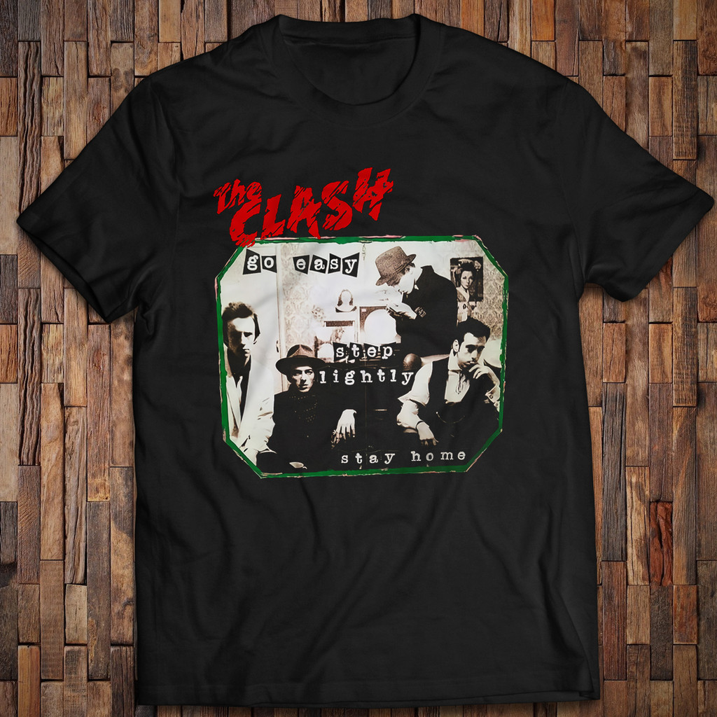เสื้อยืด Clash Live at Shea Stadium The Essential Clash Joe Strummer