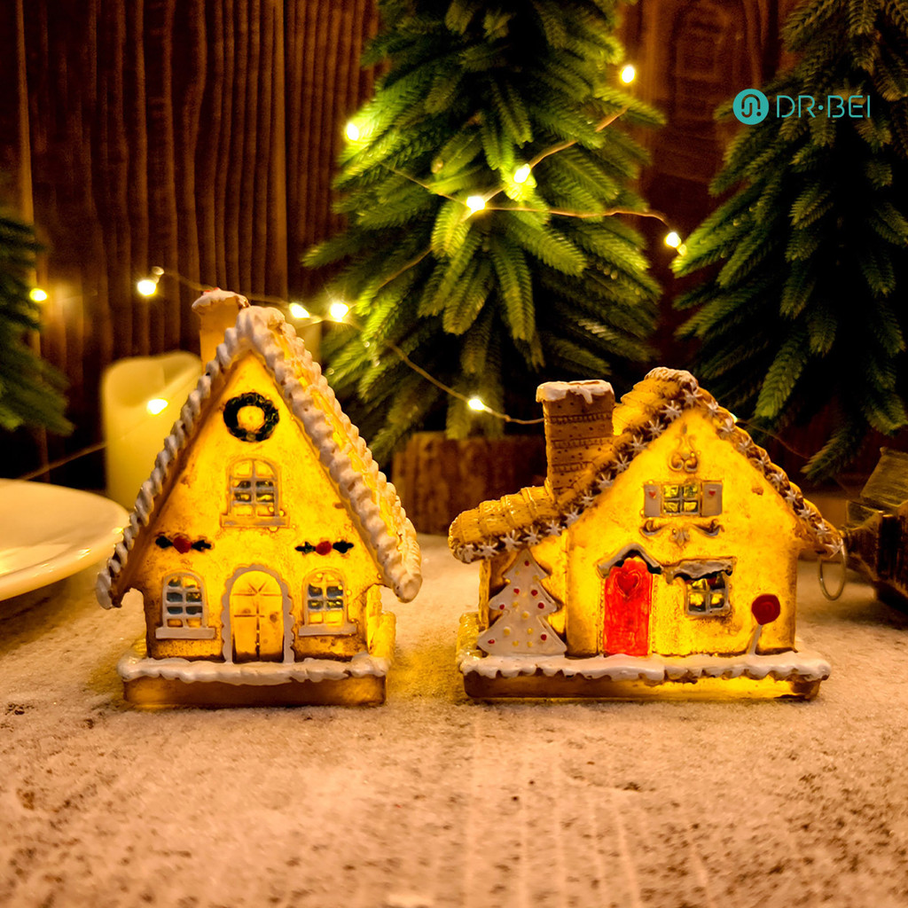 DR.BEI LED Lighted Christmas Village House Miniature เรซิ่น Gingerbread House ตุ๊กตาสะสมตกแต่งคริสต์