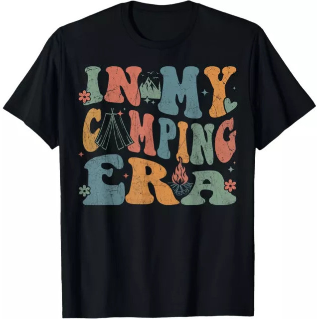 Camping In My Camping Era Retro Groovy ฤดูร้อนตลก Camping แฟชั่น T เสื้อสําหรับชาย