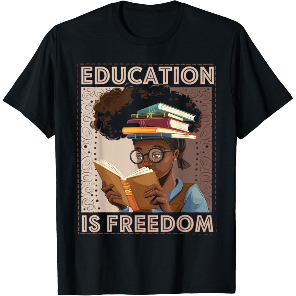 Education Is Freedom Black Teacher Books เสื้อยืด Black History Month