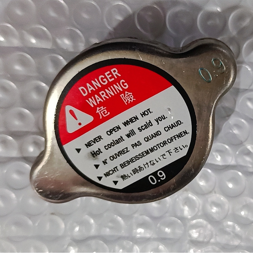 ฝาหม้อน้ําสําหรับ Lexus LX450 6Cyl. 4.5L 1FZ-FE เครื่องยนต์ 1996-1997 # 16401-54750