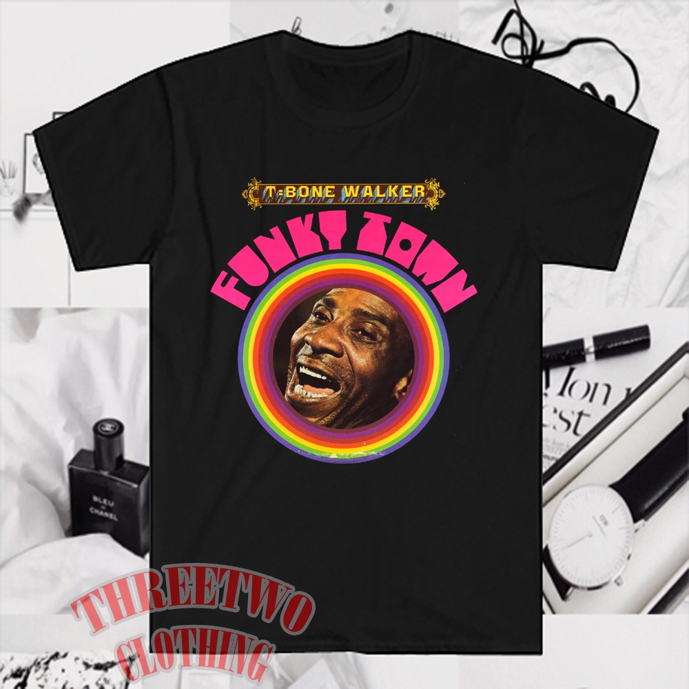 T-Bone Walker Funky Town เสื้อยืดสีดําผู้ชาย