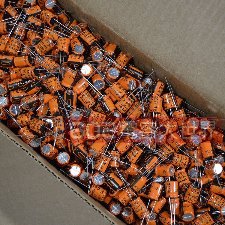 10 ชิ้น/30 ชิ้น epcos electrolytic capacitor 25v330UF ทนอุณหภูมิสูงอายุการใช้งานยาวนาน 125°ค 10*13 ต