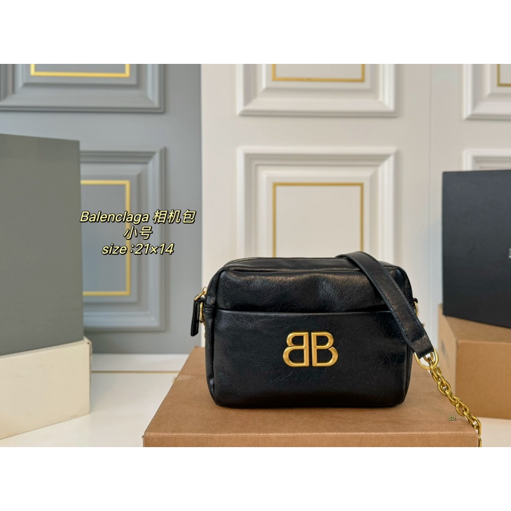Balenciaga101 กระเป๋าสะพายข้างป้าย Double B สีดํา Retro