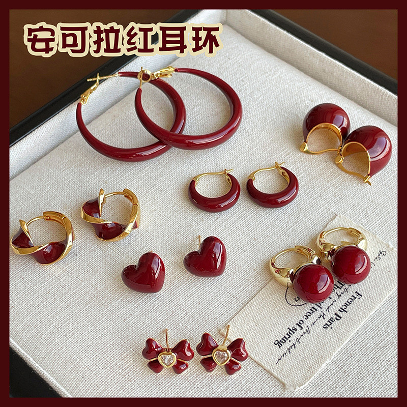 เดรเจว เข็มเงินประกาศสีแดงรอบรักต่างหูสไตล์ฮ่องกงย้อนยุคต่างหูต่างหู