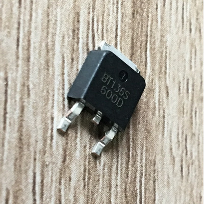 10 ชิ้น/ล็อต BT136S 600E BT136 600E ถึง 252 SMD TRIAC