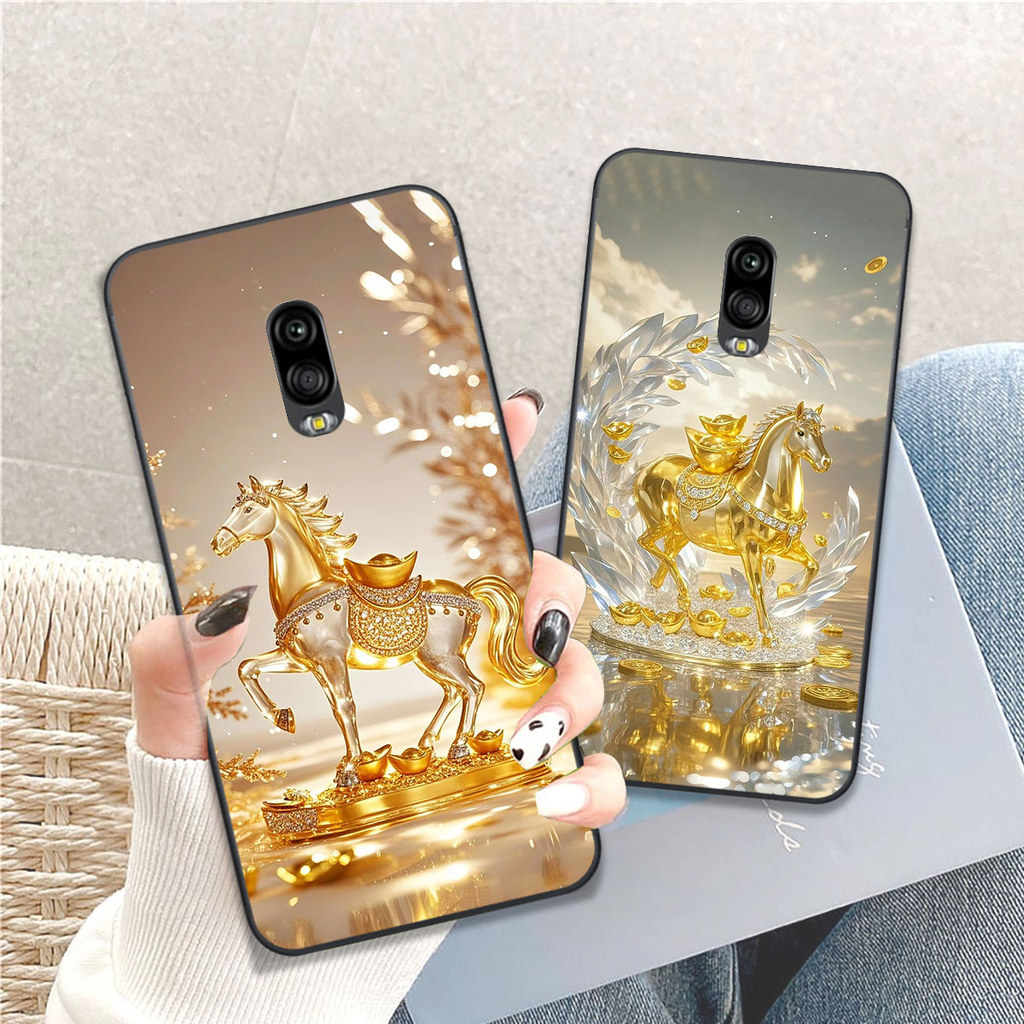 เคส Samsung J7 Plus / J7+ พิมพ์ลายม้าสีเหลือง เคส Clover