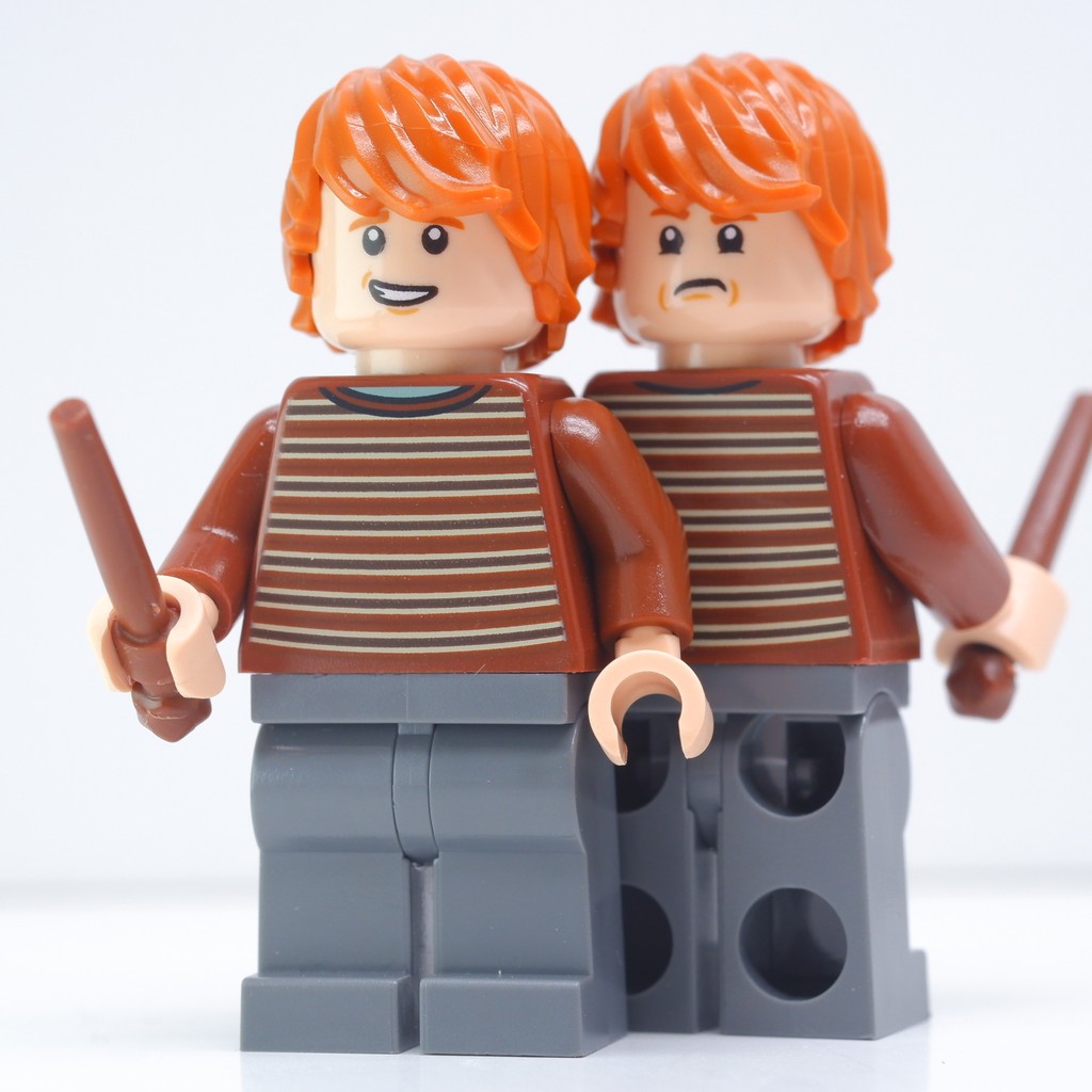 Ploybrick |instock| Ron Weasley Brown Sweater จากชุด 76422 Diagon Alley| Authentic 100%  Harry Potte