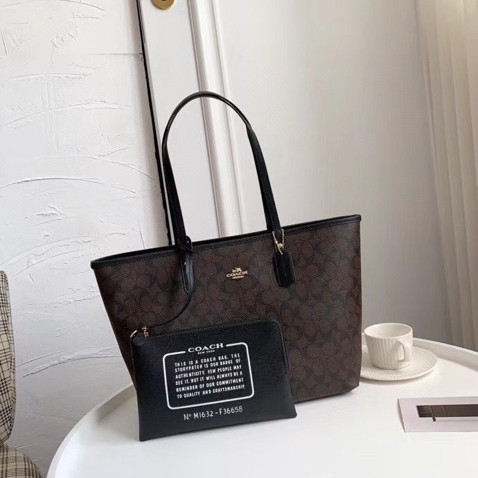 Thailand COACH Tote Bag High-End Noble Shoulder Bag All-Match Daily Square Bag Mini Retro Messenger 