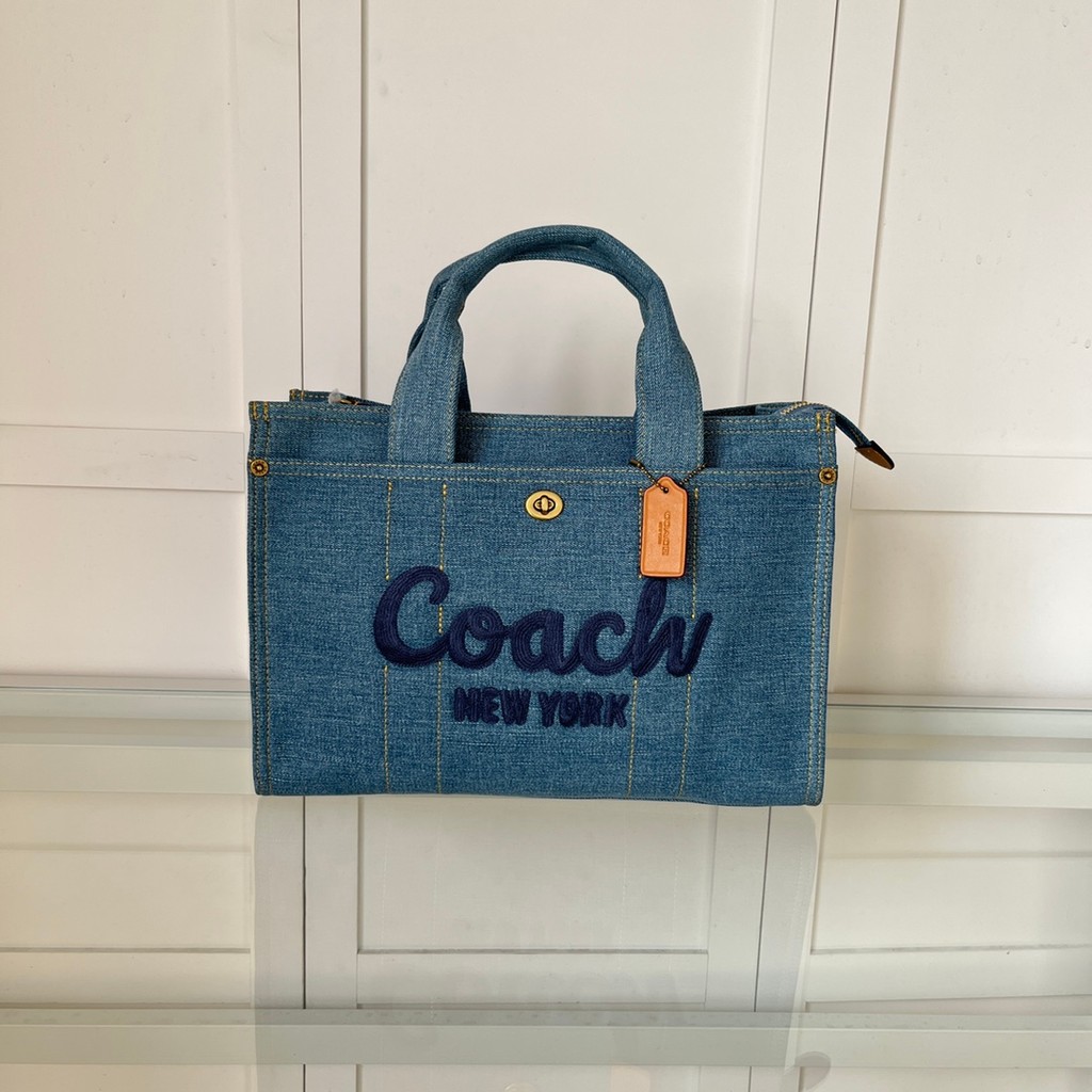 Thailand COACH Tote Bag All-Match High-End Messenger Bag Noble กระเป๋าสะพายประณีต Mini Retro Square 