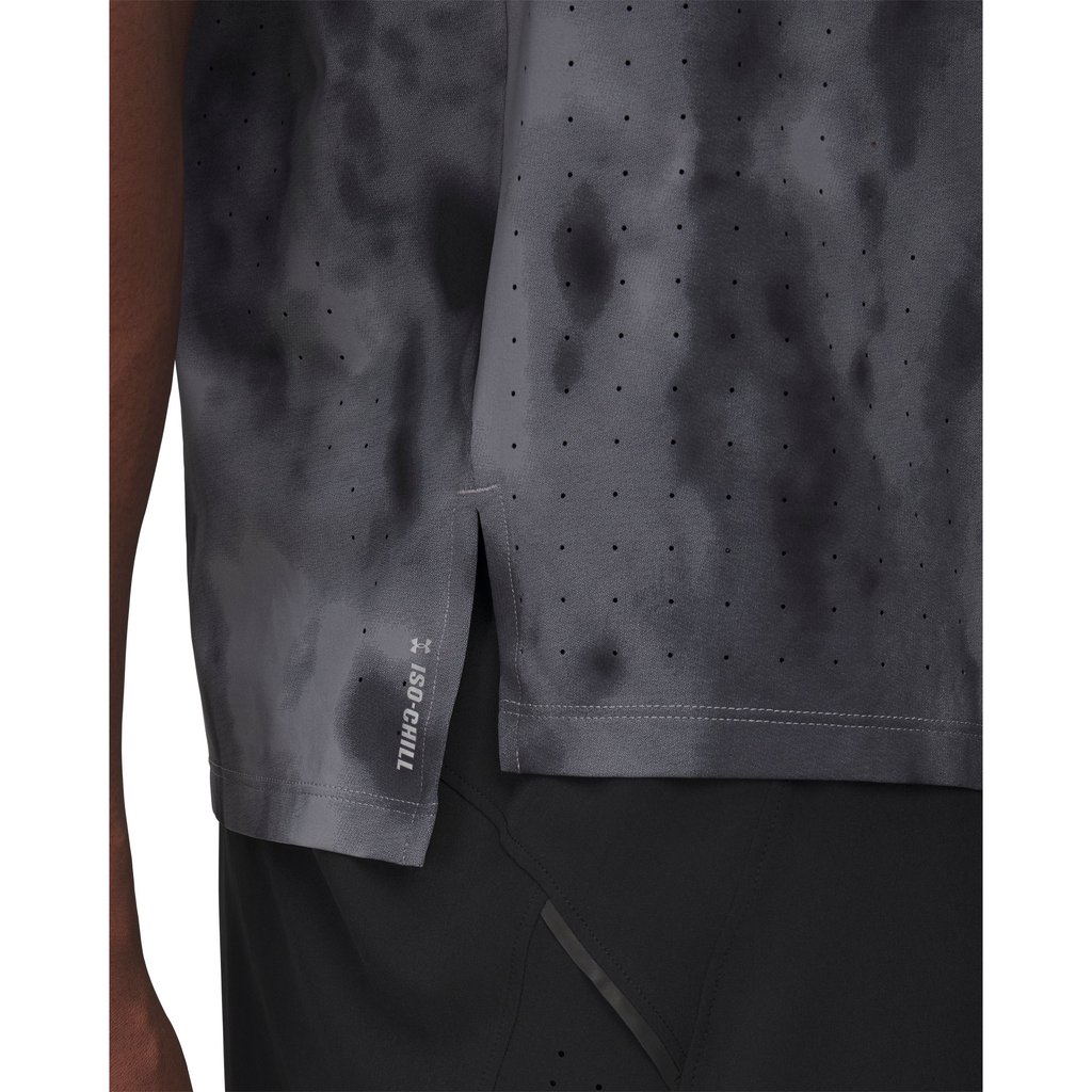 Under Armour เสื้อแขนสั้นสำหรับผู้ชาย UA Launch Elite Printed — صورة 4
