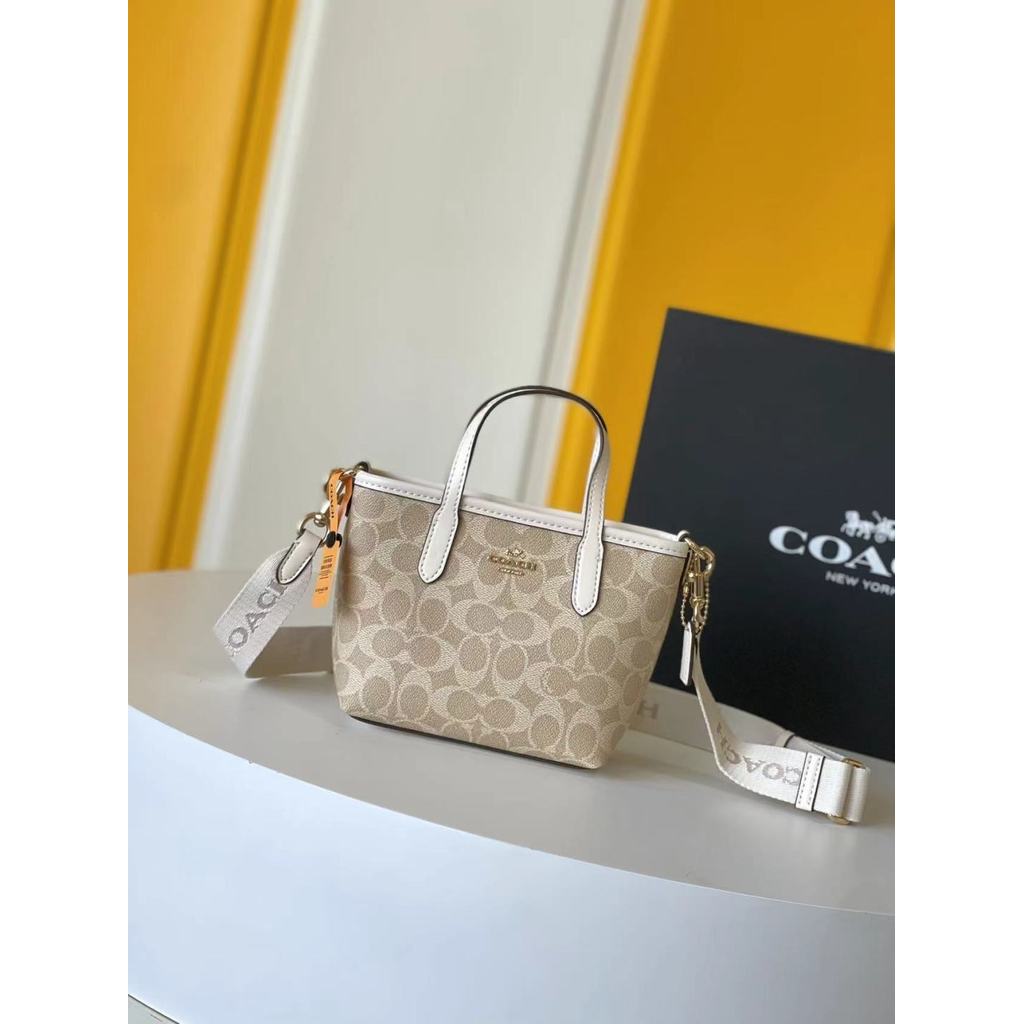 Thailand COACH Tote Bag All-Match Mini Square Bag Retro Dating Underarm Bag High-End Light Luxury Me