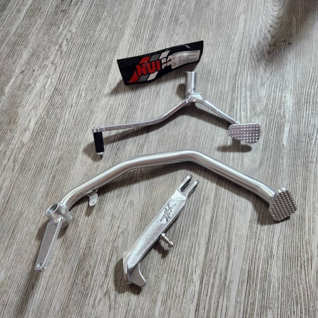 ชุด3ชิ้น ใหม่ล่าสุด CNC WAVE125ปลาวาฬ LED 2023-2026 ***รุ่นกันร้อน1รู*** ขาตั้ง MV + ขาเกียร์ NUI + 