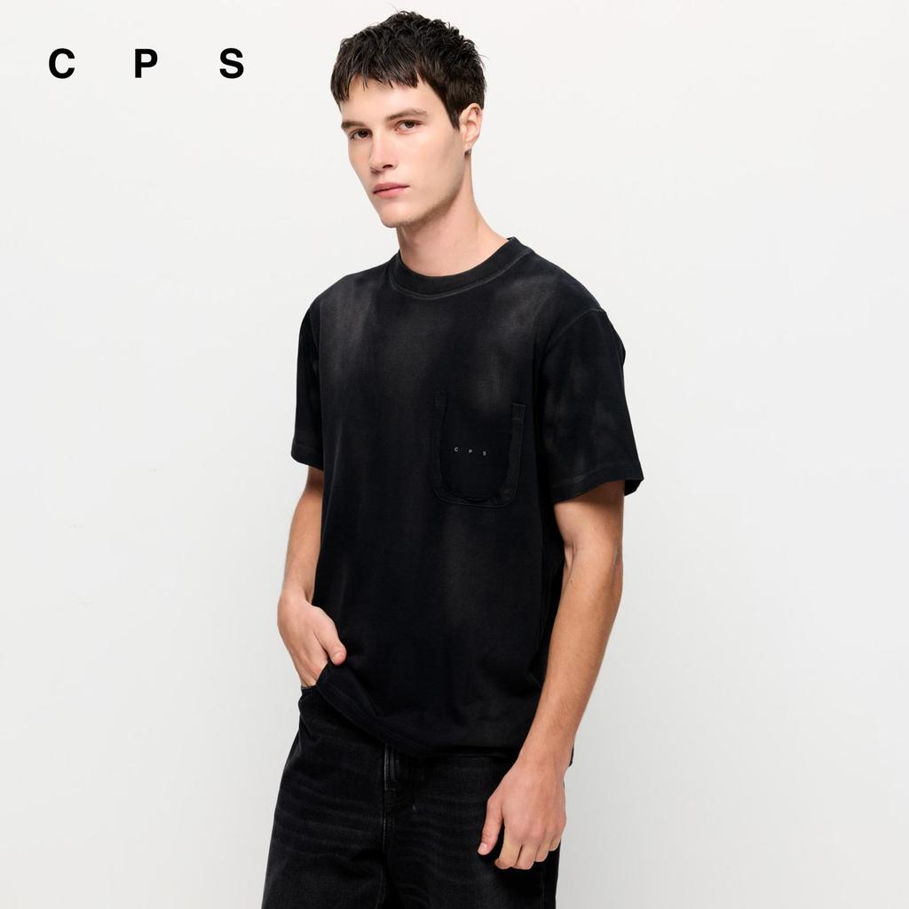 CPS เสื้อยืดแขนสั้นสีฟอกแต่งกระเป๋าเสื้อ ผู้ชาย WASHED POCKET TEE รุ่น C26SGMB045 (SS26#B1)