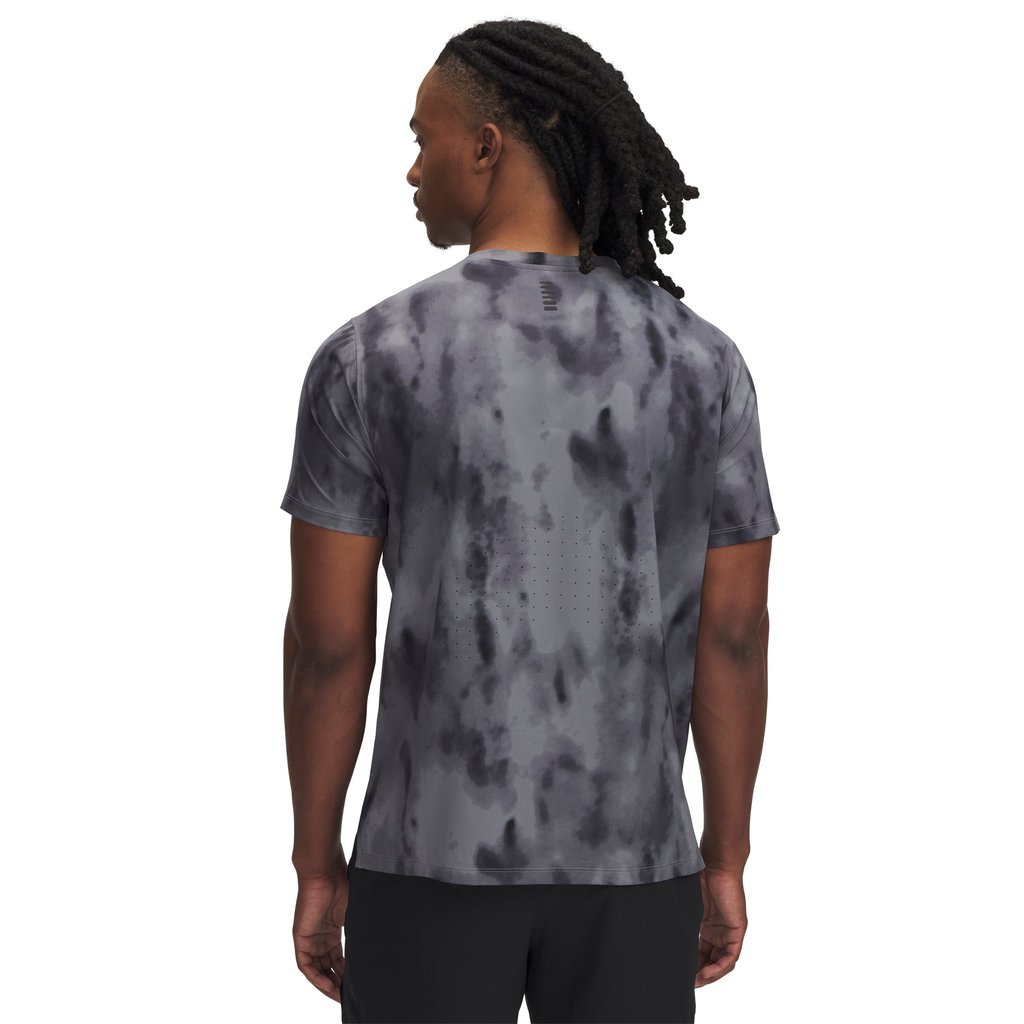 Under Armour เสื้อแขนสั้นสำหรับผู้ชาย UA Launch Elite Printed — صورة 3