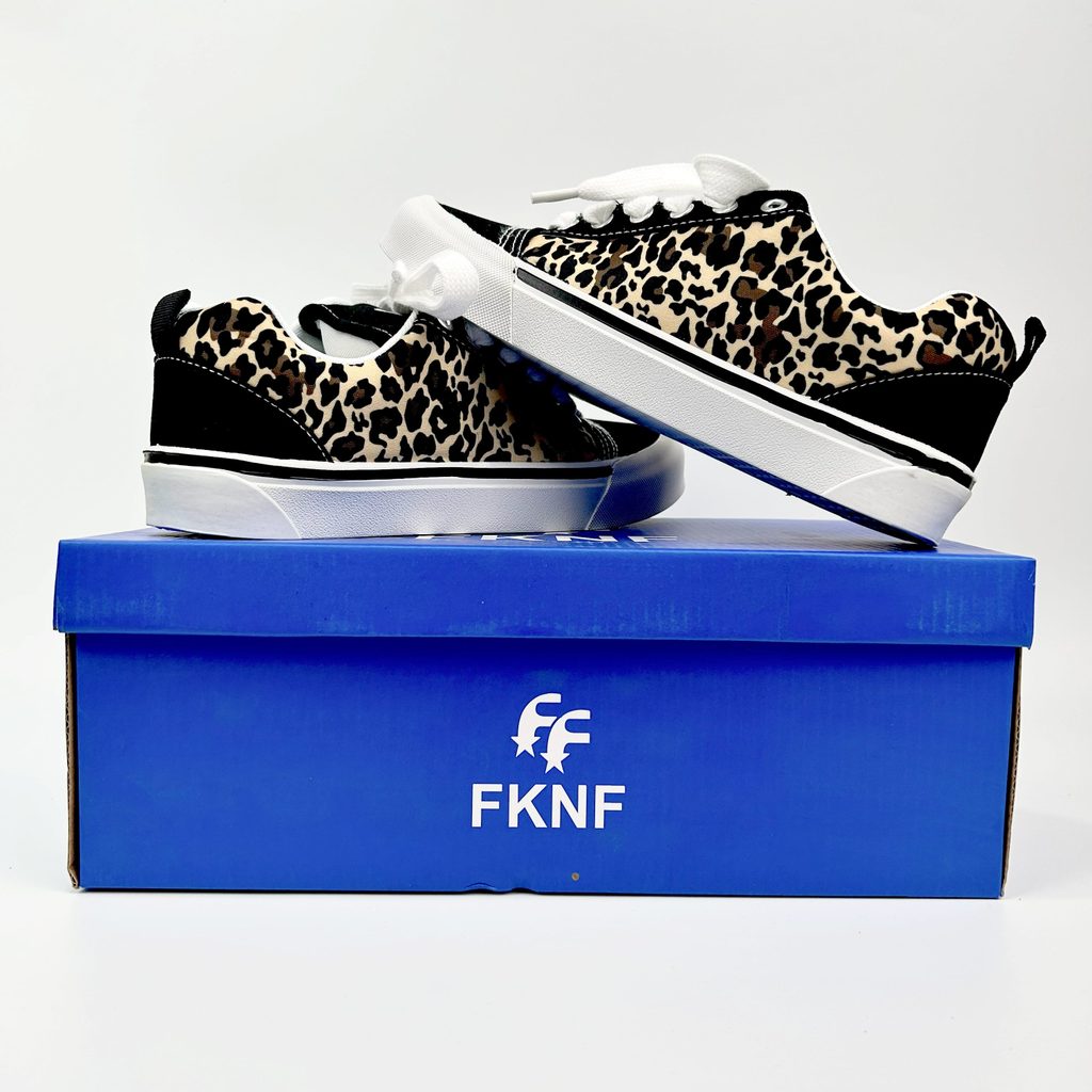 ใหม่ล่าสุด SUEDE XL TICKER และคุณภาพสูง SUEDE MATERIAL บนผู้ชายและผู้หญิง