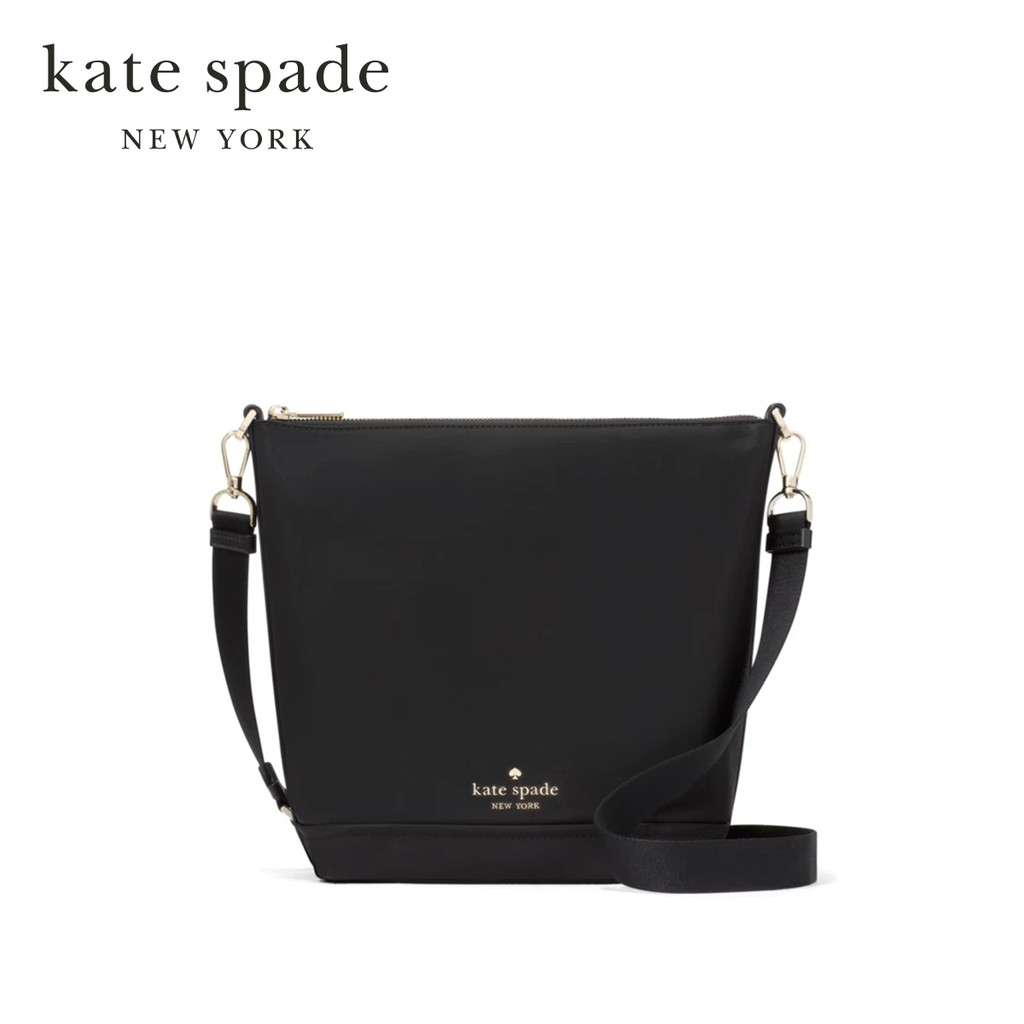 Kate Spade New York กระเป๋าสะพายข้างรุ่น Chelsea Large Duffle Crossbody KC444 001 สีดำ