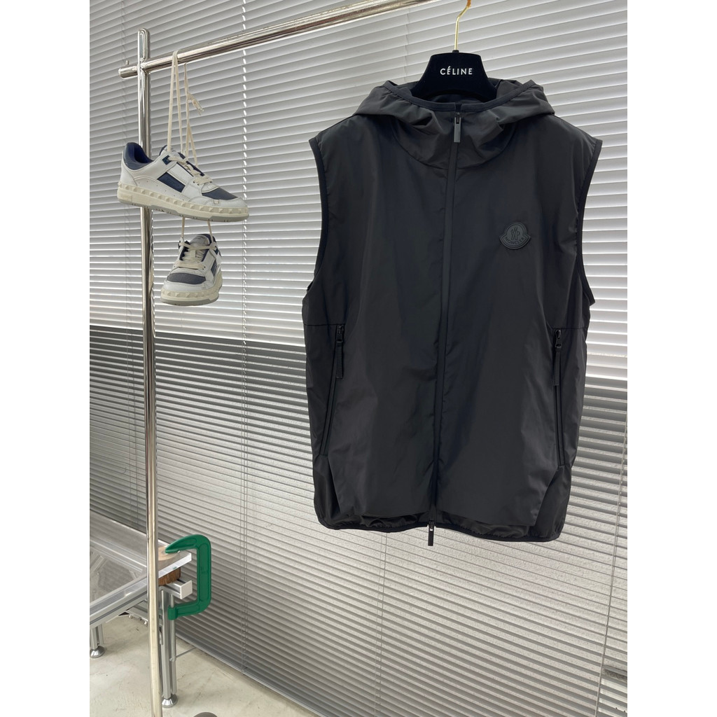 ซีอี22220 สไตล์ลําลองเสื้อกั๊กคลุมด้วยผ้าสีดําระบายอากาศสบายแจ็คเก็ตหลายกระเป๋า