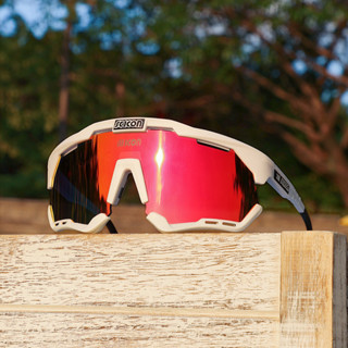 แว่นตากันแดดสำหรับกีฬา.Photochromic UV400 เหมาะสำหรับการขับร…