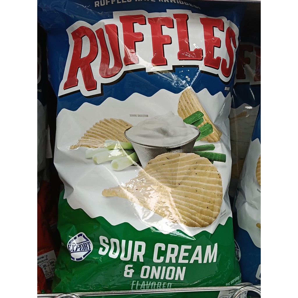 RUFFLES Sour Cream & Onion - USA Crinkle Cut Potato Chips / Crisps 184g *** XXL FAMILY BAG ***