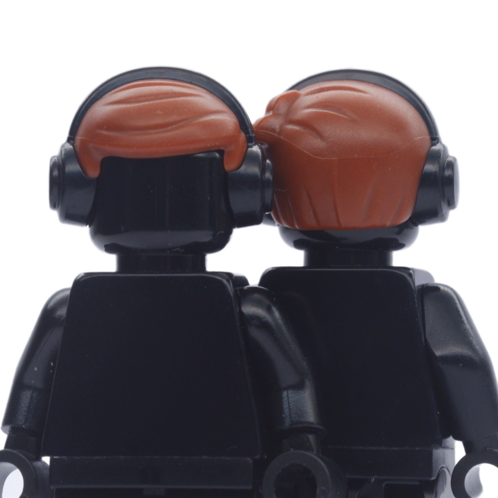 Ploybrick |ราคา/ชิ้น| ผม Reddish Brown Hair with Headphones
