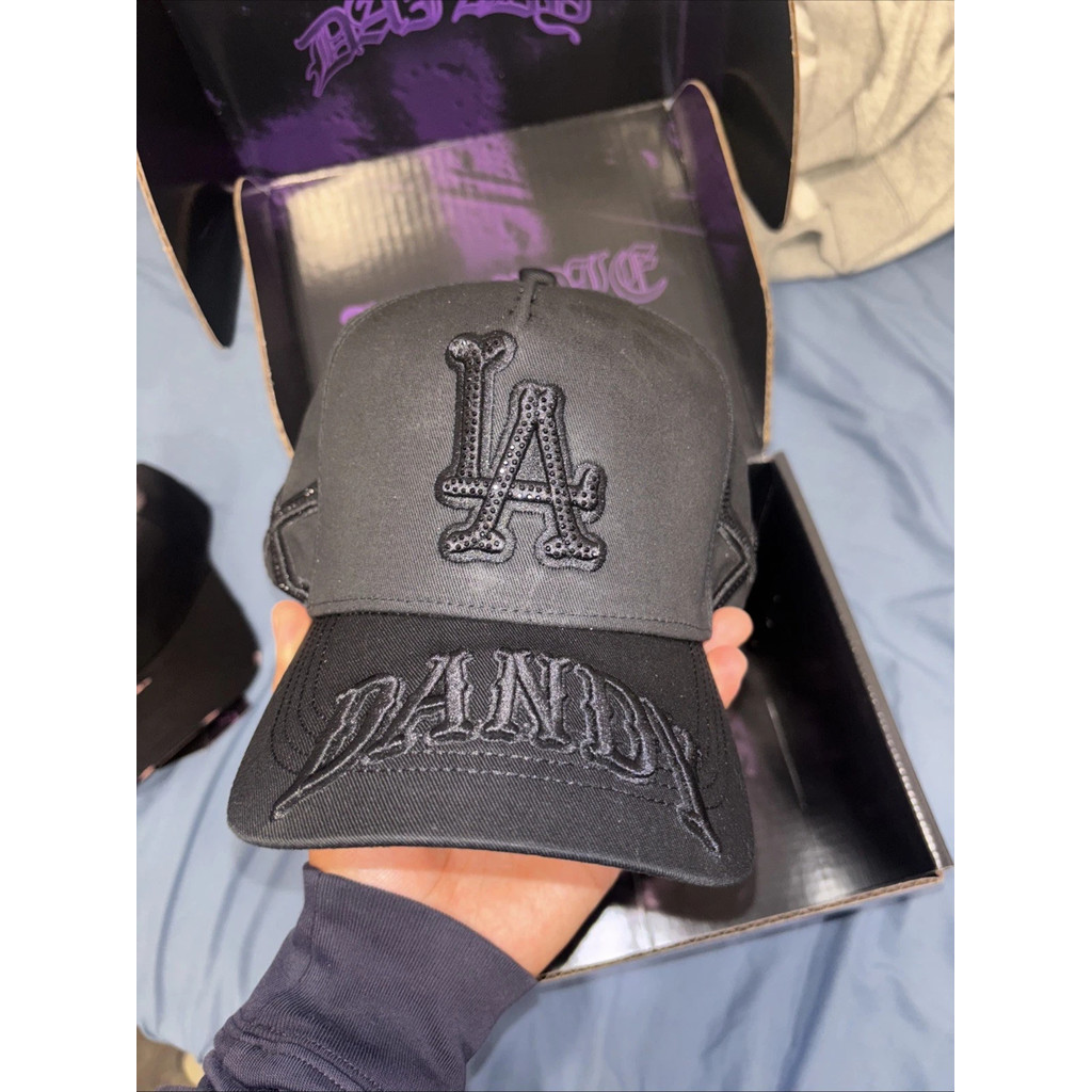 หมวก Snapback Dandy COLAB. กับ Sad Boyz Junior สีดำและสีชมพู