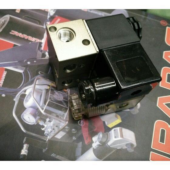 โซลินอยด์วาล์วประเภท 3V1-06 1/8" (Dpc)